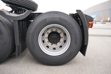 һ�����J6 PRO 12.5L LNG 500���� 6X4 һ�����12�� ǣ����ͼƬ