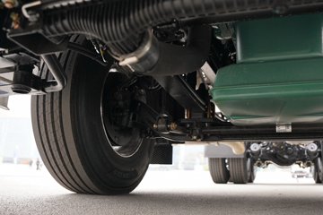 һ�����J6 PRO 12.5L LNG 500���� 6X4 һ�����12�� ǣ����ͼƬ