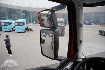 һ�����J6 PRO 13.2L LNG 530���� 6X4 һ�����12�� Σ��Ʒǣ����ͼƬ