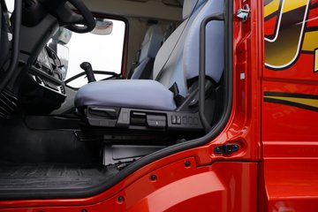 һ�����J6 PRO 13.2L LNG 530���� 6X4 һ�����12�� Σ��Ʒǣ����ͼƬ