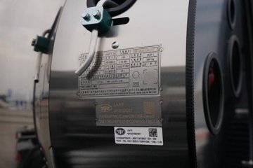 һ�����J6 PRO 13.2L LNG 530���� 6X4 һ�����12�� Σ��Ʒǣ����ͼƬ