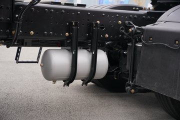 һ�����J6 PRO 13.2L LNG 530���� 6X4 һ�����12�� Σ��Ʒǣ����ͼƬ