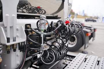 һ�����J6 PRO 13.2L LNG 530���� 6X4 һ�����12�� Σ��Ʒǣ����ͼƬ