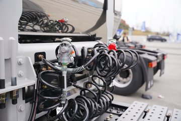 һ�����J6 PRO 13.2L LNG 530���� 6X4 һ�����12�� Σ��Ʒǣ����ͼƬ