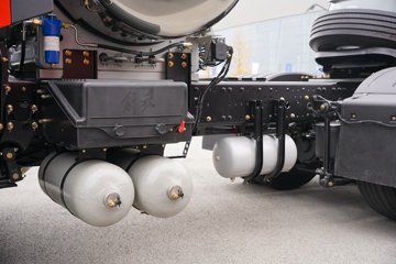 һ�����J6 PRO 13.2L LNG 530���� 6X4 һ�����12�� Σ��Ʒǣ����ͼƬ