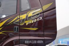 一汽解放J6 PRO 12.5L柴油 540马力 6X4 一汽解放12档 AMT自动档 牵引车 一汽解放J6 PRO 12.5L柴油 540马力 6X4 一汽解放12档 AMT自动档 牵引车