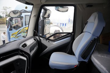 һ�����J6 PRO 12.5L���� 540���� 6X4 һ�����12�� AMT�Զ��� ǣ����ͼƬ