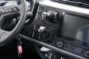 һ�����J6 PRO 12.5L���� 540���� 6X4 һ�����12�� AMT�Զ��� ǣ����ͼƬ