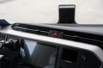 һ�����J6 PRO 12.5L���� 540���� 6X4 һ�����12�� AMT�Զ��� ǣ����ͼƬ