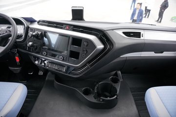 һ�����J6 PRO 12.5L���� 540���� 6X4 һ�����12�� AMT�Զ��� ǣ����ͼƬ