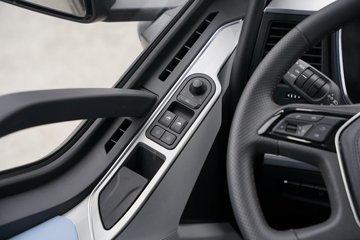 һ�����J6 PRO 12.5L���� 540���� 6X4 һ�����12�� AMT�Զ��� ǣ����ͼƬ