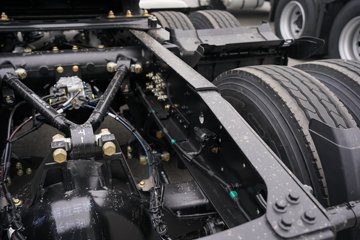 һ�����J6 PRO 12.5L���� 540���� 6X4 һ�����12�� AMT�Զ��� ǣ����ͼƬ