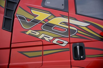 һ�����J6 PRO 11.1L���� 460���� 4X2 һ�����12�� ǣ����ͼƬ