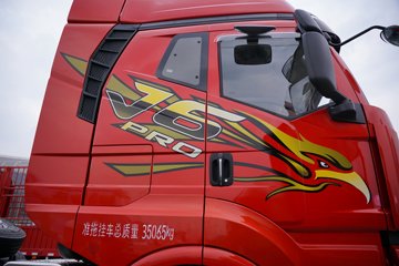 һ�����J6 PRO 11.1L���� 460���� 4X2 һ�����12�� ǣ����ͼƬ