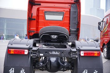 һ�����J6 PRO 11.1L���� 460���� 4X2 һ�����12�� ǣ����ͼƬ