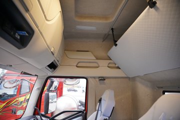 һ�����J6 PRO 11.1L���� 460���� 4X2 һ�����12�� ǣ����ͼƬ