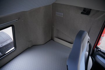 һ�����J6 PRO 11.1L���� 460���� 4X2 һ�����12�� ǣ����ͼƬ