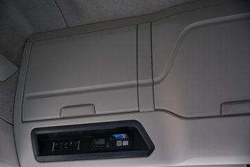 һ�����J6 PRO 11.1L���� 460���� 4X2 һ�����12�� ǣ����ͼƬ