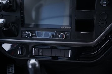 һ�����J6 PRO 11.1L���� 460���� 4X2 һ�����12�� ǣ����ͼƬ