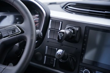 һ�����J6 PRO 11.1L���� 460���� 4X2 һ�����12�� ǣ����ͼƬ