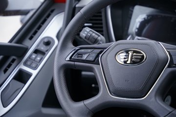 һ�����J6 PRO 11.1L���� 460���� 4X2 һ�����12�� ǣ����ͼƬ