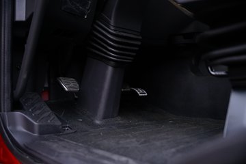 һ�����J6 PRO 11.1L���� 460���� 4X2 һ�����12�� ǣ����ͼƬ