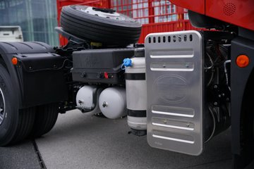 һ�����J6 PRO 11.1L���� 460���� 4X2 һ�����12�� ǣ����ͼƬ