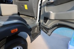 重汽豪曼 星蓝Max EM3 4.18米单排纯电动厢式轻卡 弗迪150.83kWh