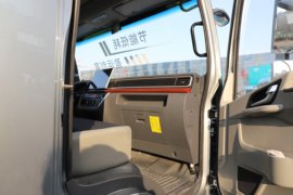 星蓝Max&nbsp;电动载货车驾驶室图片