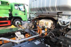 重汽豪曼 星蓝Max EM3 4.18米单排纯电动厢式轻卡 弗迪150.83kWh