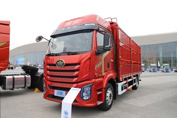 7.8L柴油 360马力 4X2 一汽解放10档 6.75米排半仓栅式载货车