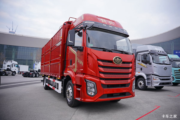 上海解放J6G载货车系列，打折优惠，降4万，赶快抢购！