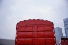 一汽解放J6G 领航版 7.8L柴油 360马力 4X2 一汽解放10档 6.75米排半仓栅式载货车 一汽解放J6G 领航版 7.8L柴油 360马力 4X2 一汽解放10档 6.75米排半仓栅式载货车