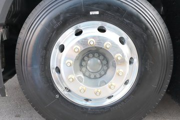 黄河H7&nbsp;电动牵引车底盘图片