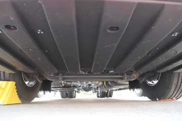 黄河H7&nbsp;电动牵引车底盘图片