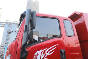 �й������ɶ����ó�V3-X 4.1L���� 200���� 4X2 ��ʿ��8�� 3.8���Ű���ж��ͼƬ