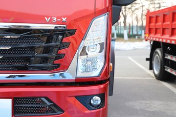 �й������ɶ����ó�V3-X 4.1L���� 200���� 4X2 ��ʿ��8�� 3.8���Ű���ж��ͼƬ