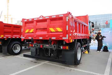 V系&nbsp;自卸车外观                                                图片