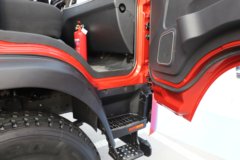 中国重汽成都商用车V3-X 4.1L柴油 200马力 4X2 法士特8档 3.8米排半自卸车 中国重汽成都商用车V3-X 4.1L柴油 200马力 4X2 法士特8档 3.8米排半自卸车