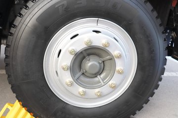 �й������ɶ����ó�V3-X 4.1L���� 200���� 4X2 ��ʿ��8�� 3.8���Ű���ж��ͼƬ