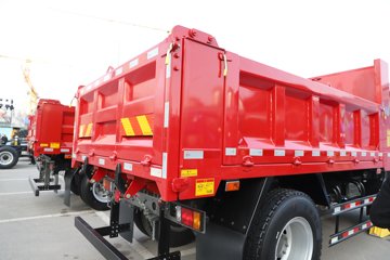 �й������ɶ����ó�V3-X 4.1L���� 200���� 4X2 ��ʿ��8�� 3.8���Ű���ж��ͼƬ