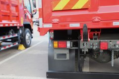 中国重汽成都商用车V3-X 4.1L柴油 200马力 4X2 法士特8档 3.8米排半自卸车 中国重汽成都商用车V3-X 4.1L柴油 200马力 4X2 法士特8档 3.8米排半自卸车