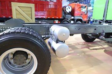 �й������ɶ����ó� ����V5-X 8X4 ���綯��ж�� ����ʱ��352kWhͼƬ