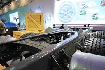 �й������ɶ����ó� ����V5-X 8X4 ���綯��ж�� ����ʱ��352kWhͼƬ