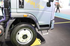 重汽豪曼牛气冲天MAX 2.5L柴油 185马力 中国重汽12档 4.15米单排仓栅式轻卡 重汽豪曼牛气冲天MAX 2.5L柴油 185马力 中国重汽12档 4.15米单排仓栅式轻卡