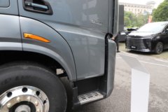 东风柳汽 乘龙HK 14.5L LNG 630马力 6X4 法士特12档 AMT自动档 牵引车 东风柳汽 乘龙HK 14.5L LNG 630马力 6X4 法士特12档 AMT自动档 牵引车