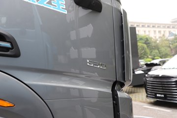 �������� ����HK 14.5L LNG 630���� 6X4 ��ʿ��12�� AMT�Զ��� ǣ����ͼƬ