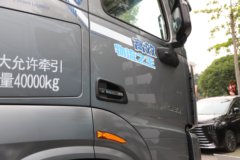 东风柳汽 乘龙HK 14.5L LNG 630马力 6X4 法士特12档 AMT自动档 牵引车 东风柳汽 乘龙HK 14.5L LNG 630马力 6X4 法士特12档 AMT自动档 牵引车