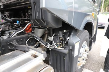 �������� ����HK 14.5L LNG 630���� 6X4 ��ʿ��12�� AMT�Զ��� ǣ����ͼƬ