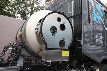 �������� ����HK 14.5L LNG 630���� 6X4 ��ʿ��12�� AMT�Զ��� ǣ����ͼƬ